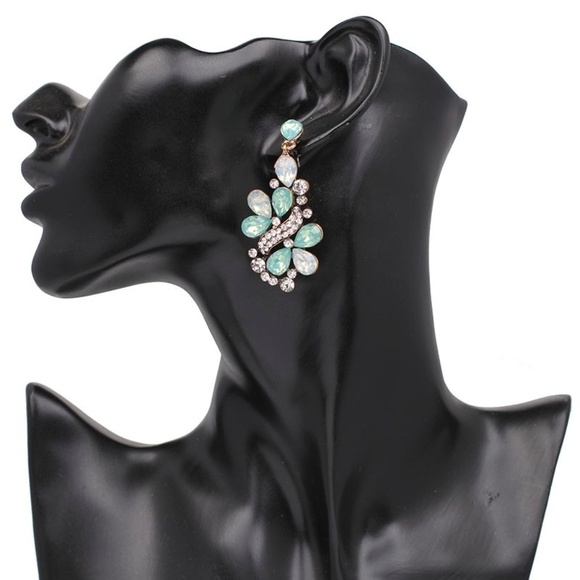 Last 1! Crystal vintage Bridal statement Earrings - Picture 6 of 7